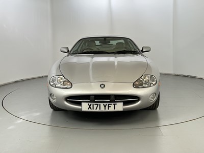 Lot 72 - 2001 Jaguar XK8