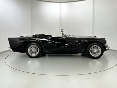 Lot 84 - 1961 Daimler Dart SP250