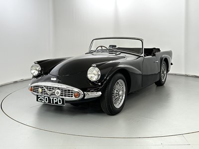 Lot 84 - 1961 Daimler Dart SP250