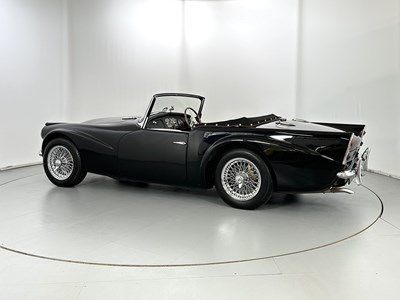 Lot 84 - 1961 Daimler Dart SP250