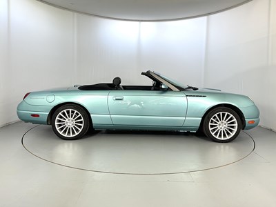 Lot 107 - 2002 Ford Thunderbird