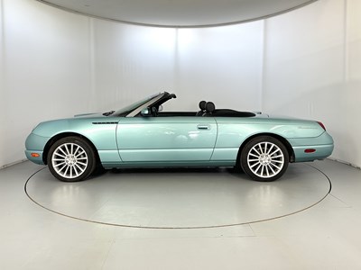 Lot 107 - 2002 Ford Thunderbird