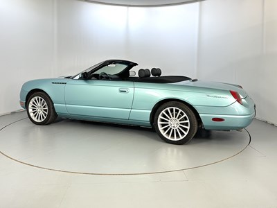 Lot 107 - 2002 Ford Thunderbird