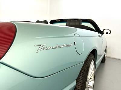 Lot 107 - 2002 Ford Thunderbird