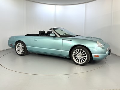 Lot 107 - 2002 Ford Thunderbird