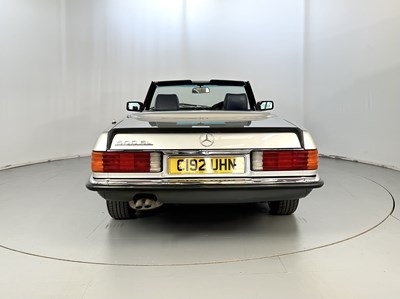 Lot 135 - 1985 Mercedes-Benz SL500