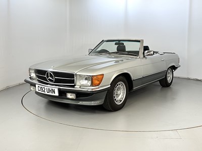 Lot 135 - 1985 Mercedes-Benz SL500