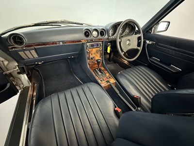 Lot 135 - 1985 Mercedes-Benz SL500