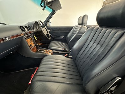 Lot 135 - 1985 Mercedes-Benz SL500