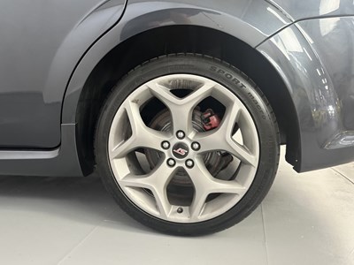Lot 70 - 2008 Ford Focus ST-3