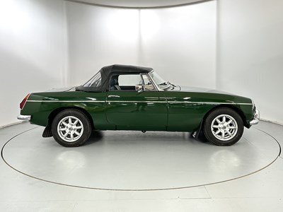 Lot 109 - 1976 MG B Roadster