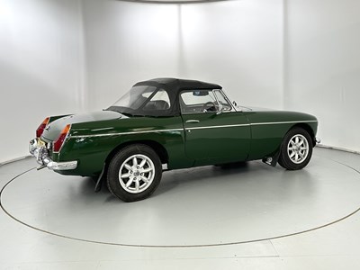 Lot 109 - 1976 MG B Roadster