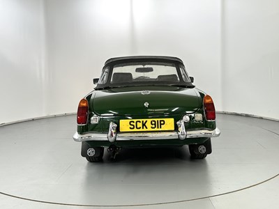 Lot 109 - 1976 MG B Roadster