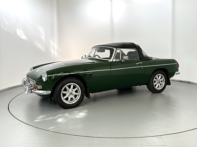 Lot 109 - 1976 MG B Roadster