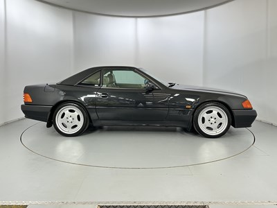 Lot 120 - 1994 Mercedes-Benz SL280