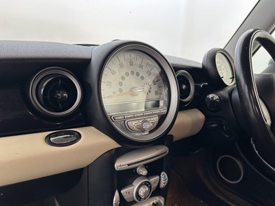Lot 42 - 2010 Mini Clubman