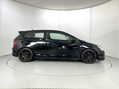 Lot 129 - 2003 Honda Civic Type R