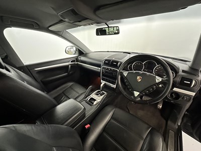 Lot 16 - 2006 Porsche Cayenne S
