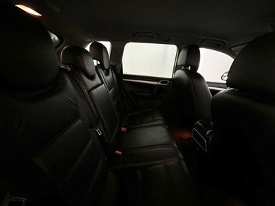 Lot 16 - 2006 Porsche Cayenne S