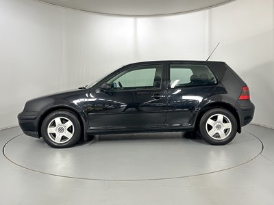 Lot 120 - 2000 Volkswagen Golf GTI