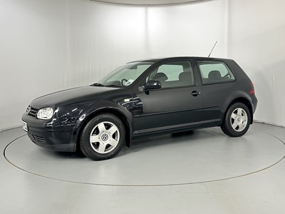 Lot 9 - 2000 Volkswagen Golf GTI