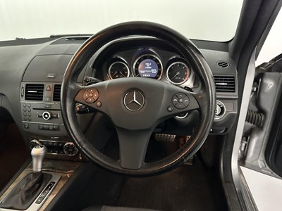 Lot 30 - 2009 Mercedes-Benz C250 Sport
