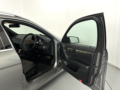 Lot 30 - 2009 Mercedes-Benz C250 Sport