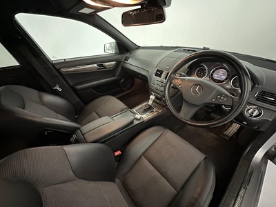 Lot 30 - 2009 Mercedes-Benz C250 Sport