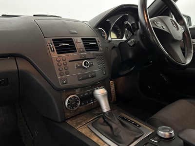 Lot 30 - 2009 Mercedes-Benz C250 Sport