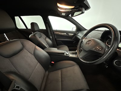 Lot 30 - 2009 Mercedes-Benz C250 Sport