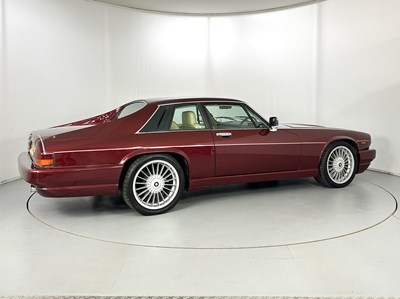 Lot 10 - 1990 Jaguar XJS