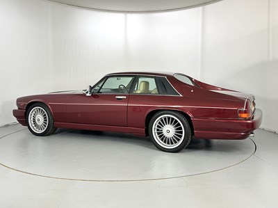 Lot 10 - 1990 Jaguar XJS