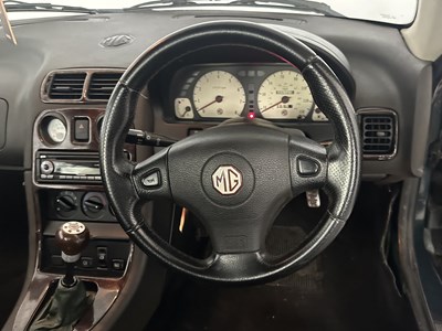 Lot 12 - 1996 MG F