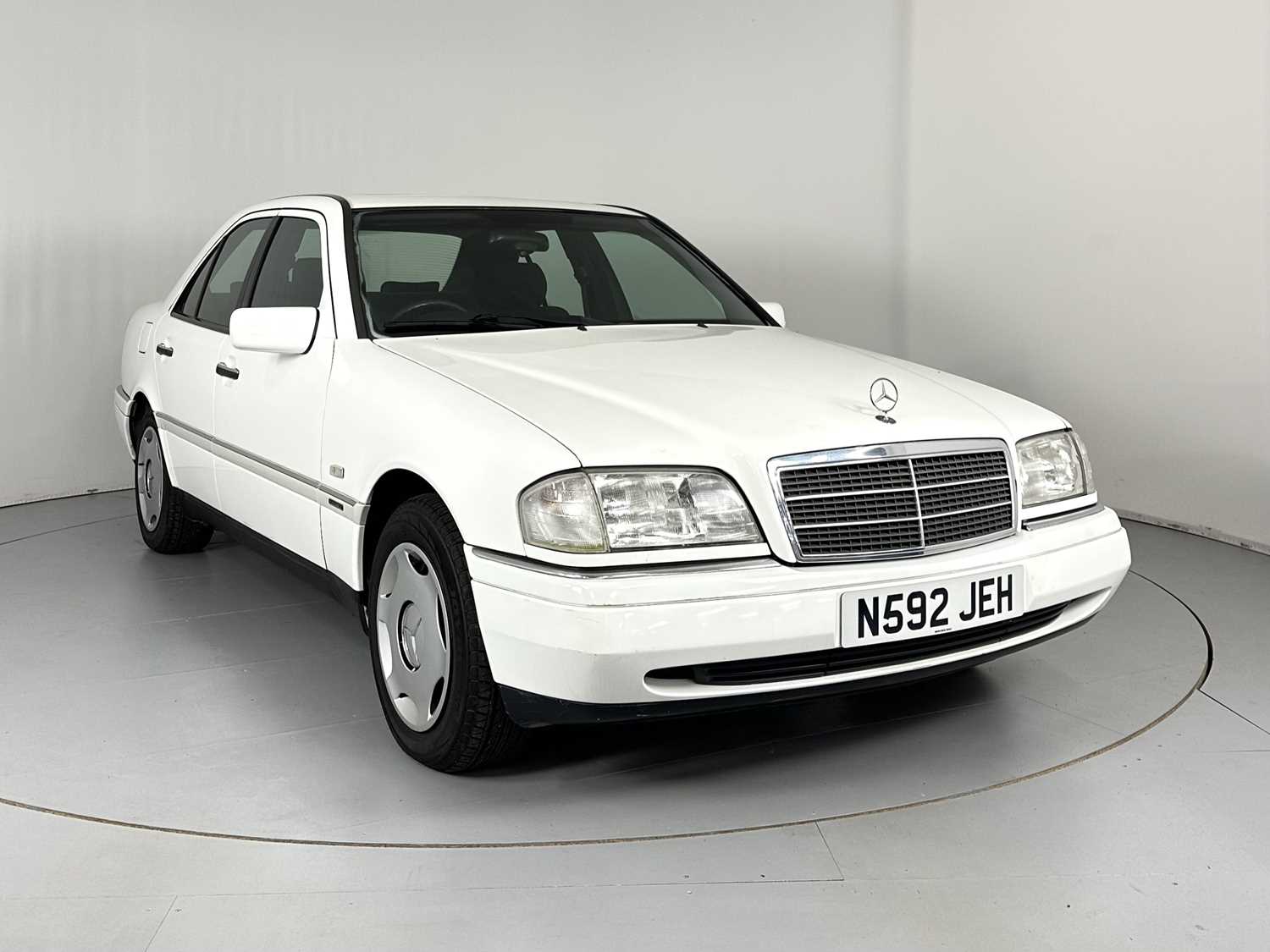 Lot 133 - 1996 Mercedes-Benz C220