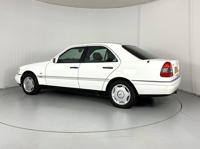 Lot 133 - 1996 Mercedes-Benz C220