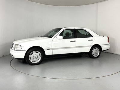 Lot 133 - 1996 Mercedes-Benz C220