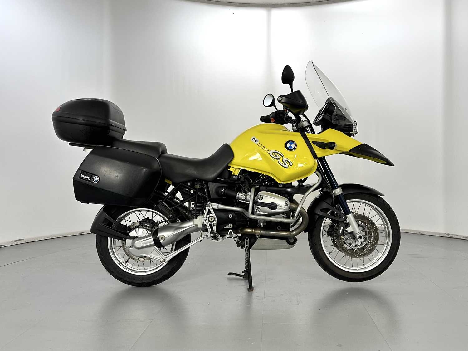 Lot 90 - 2003 BMW R1150 GS