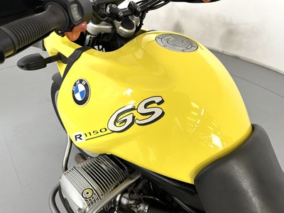 Lot 90 - 2003 BMW R1150 GS