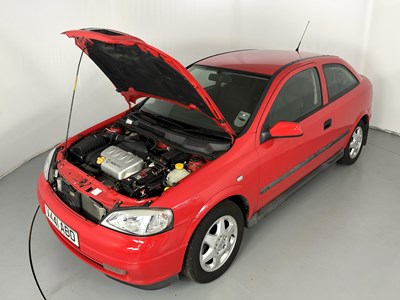 Lot 73 - 1999 Vauxhall Astra 18 16v