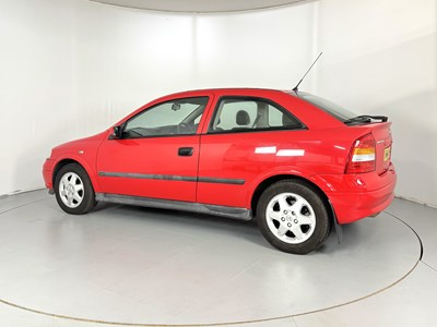 Lot 73 - 1999 Vauxhall Astra 18 16v