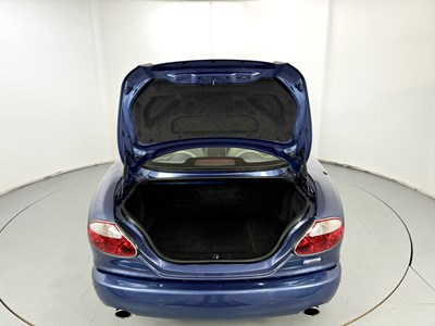 Lot 112 - 2005 Jaguar XK8