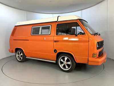 Lot 38 - 1982 Volkswagen T25