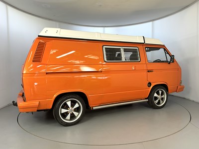 Lot 38 - 1982 Volkswagen T25