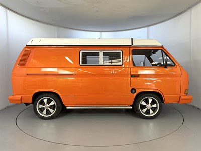 Lot 38 - 1982 Volkswagen T25