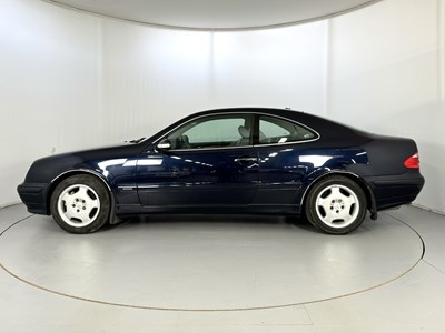 Lot 97 - 2001 Mercedes CLK320