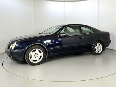 Lot 97 - 2001 Mercedes CLK320