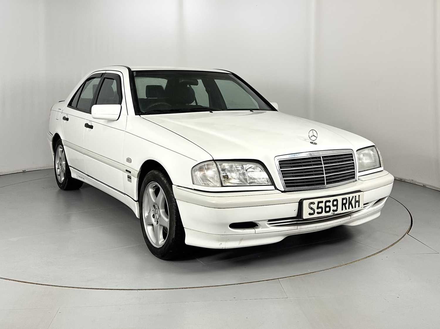 Lot 131 - 1998 Mercedes-Benz C200