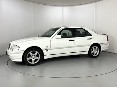 Lot 131 - 1998 Mercedes-Benz C200