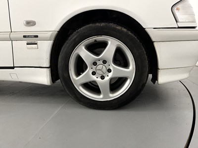 Lot 131 - 1998 Mercedes-Benz C200