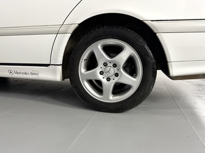 Lot 131 - 1998 Mercedes-Benz C200